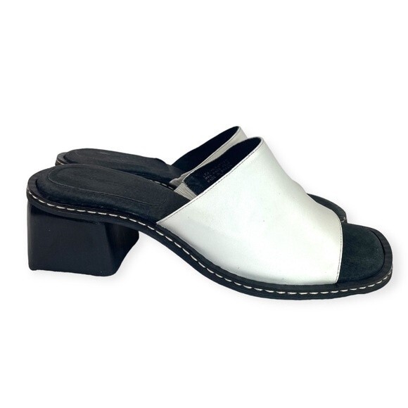 Easentials Slides White Sandals Square Toe Y2K Block Heel Leather 9W - Picture 13 of 14
